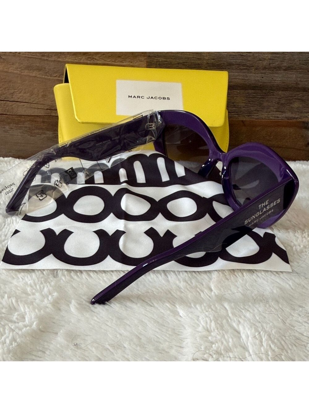 Marc Jacob’s The Sunglasses in Purple New With the Case - Picture 3 of 9